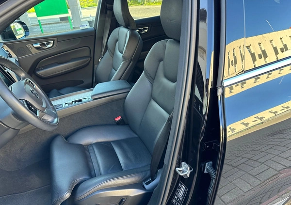 Volvo XC 60 cena 169900 przebieg: 54350, rok produkcji 2018 z Gdańsk małe 211